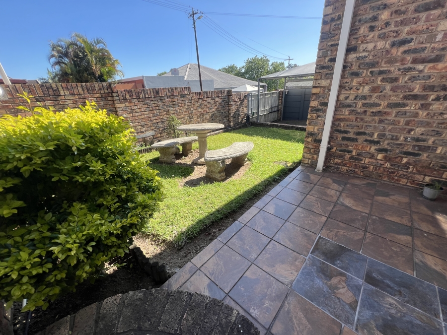 3 Bedroom Property for Sale in Berea Eastern Cape